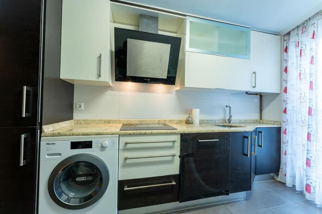 Apartamento En El Corazon De La Ciudad Con Parking Santander Zewnętrze zdjęcie