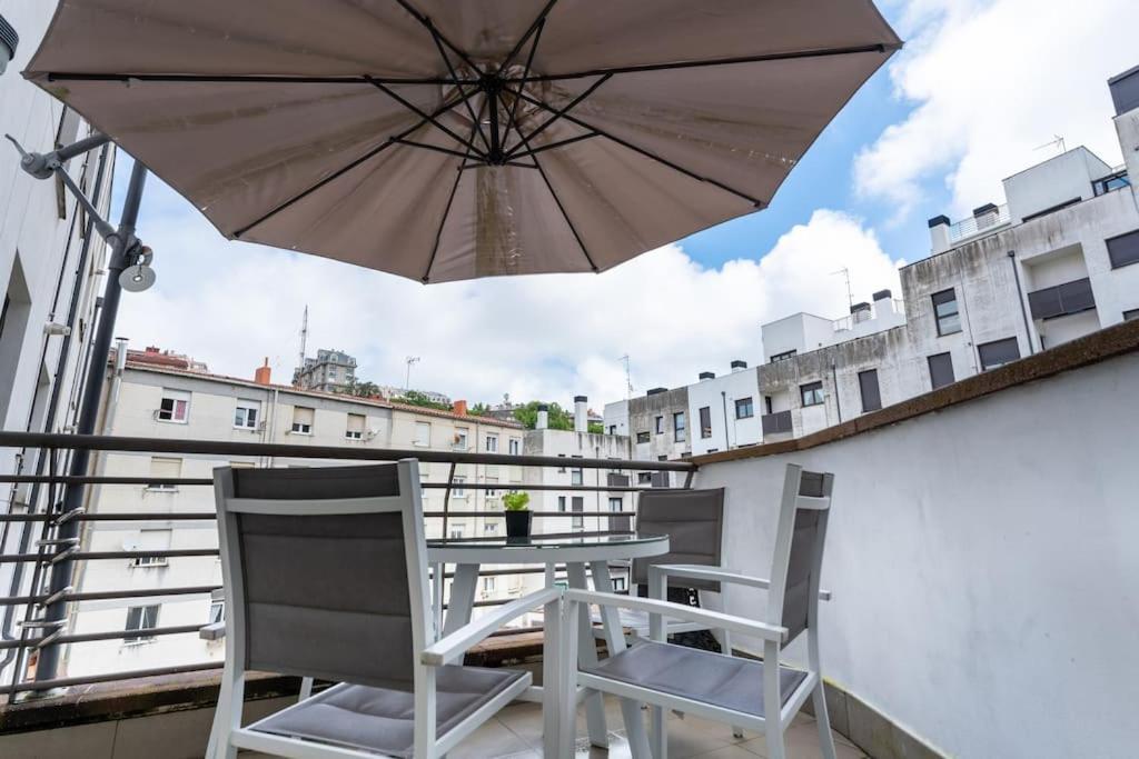 Apartamento En El Corazon De La Ciudad Con Parking Santander Zewnętrze zdjęcie
