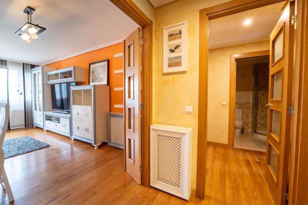 Apartamento En El Corazon De La Ciudad Con Parking Santander Zewnętrze zdjęcie